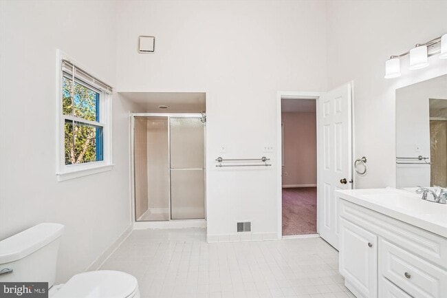 Building Photo - 8803 Black Alder Dr