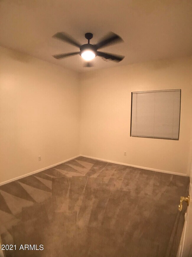 Building Photo - 17584 W Acacia Ct
