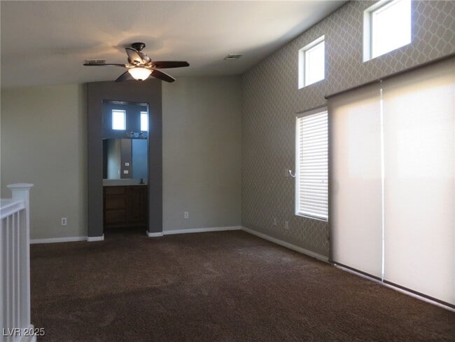 Building Photo - 9342 Autumn View Ave