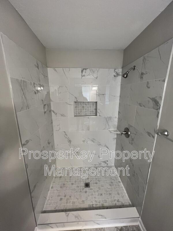 Building Photo - 615 Buford Dr