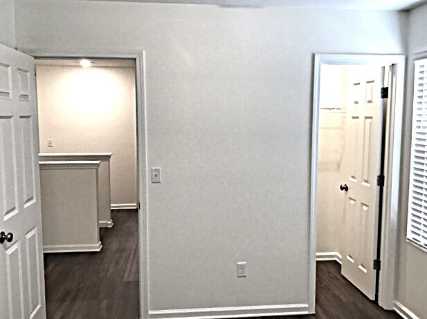 Building Photo - 163 E Jayce Way