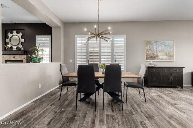 Building Photo - 2735 W Plum Hollow Dr