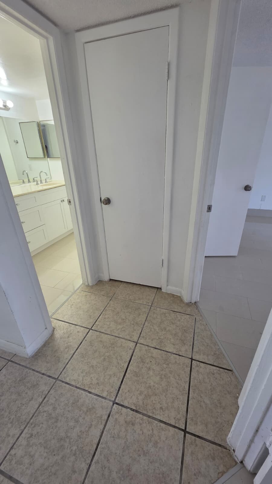 Building Photo - 4357 Aqua Vista Dr