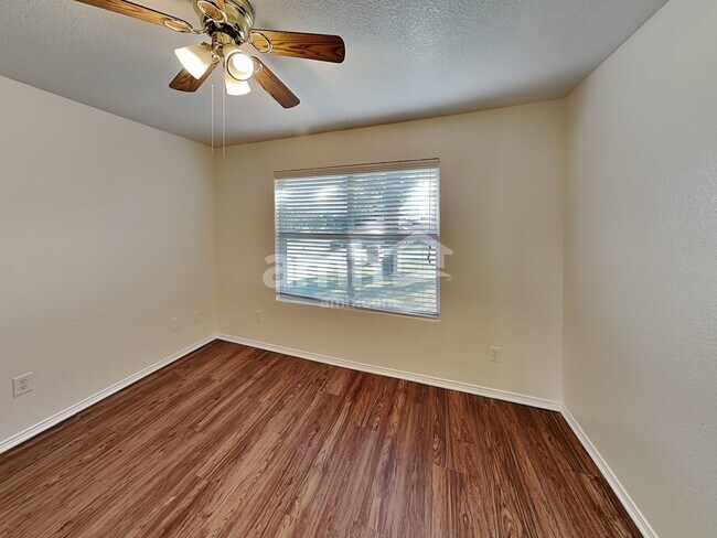 Building Photo - 7569 Vanessa Dr