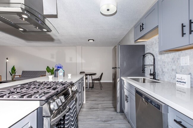 Floorplan - Redondo Tower Condominiums