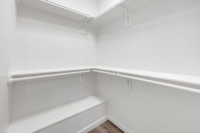Building Photo - 8110 Braniff St