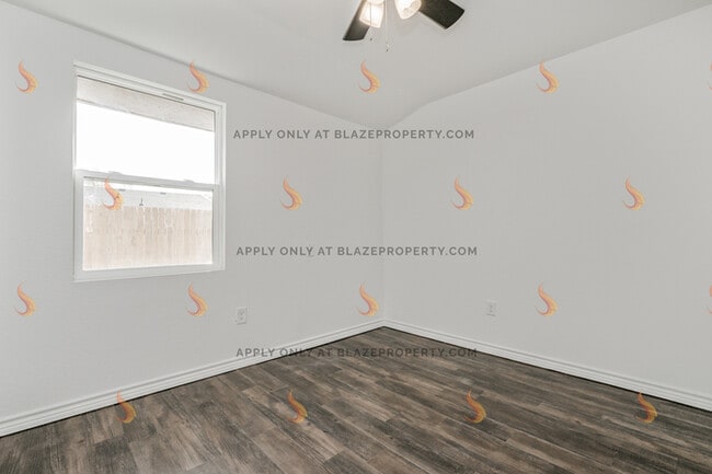 Building Photo - Updated 1-Bed Bungalow in South San Jacinto