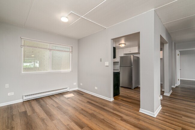 Building Photo - 329 Kimbell Ave