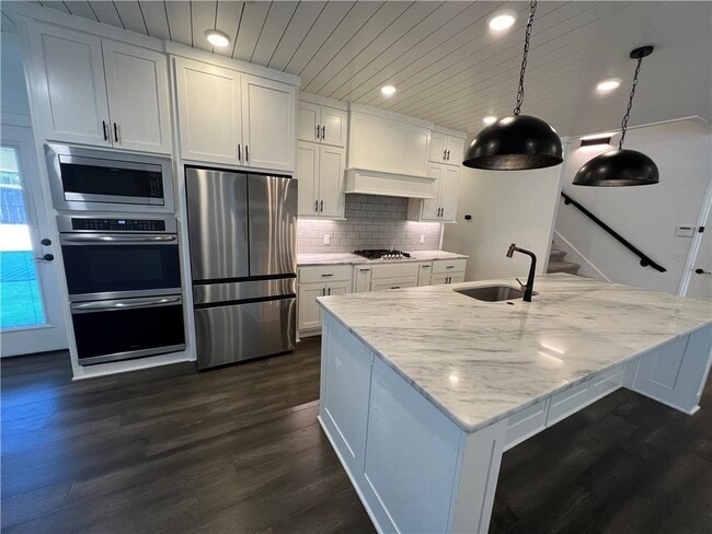 Building Photo - 819 Malbec Rd