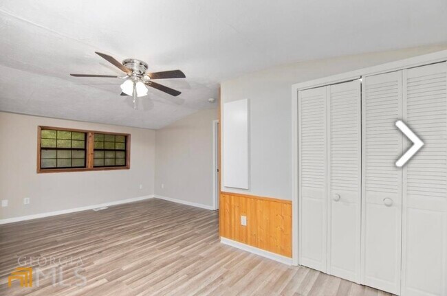 Building Photo - 741 Rosemont Rd