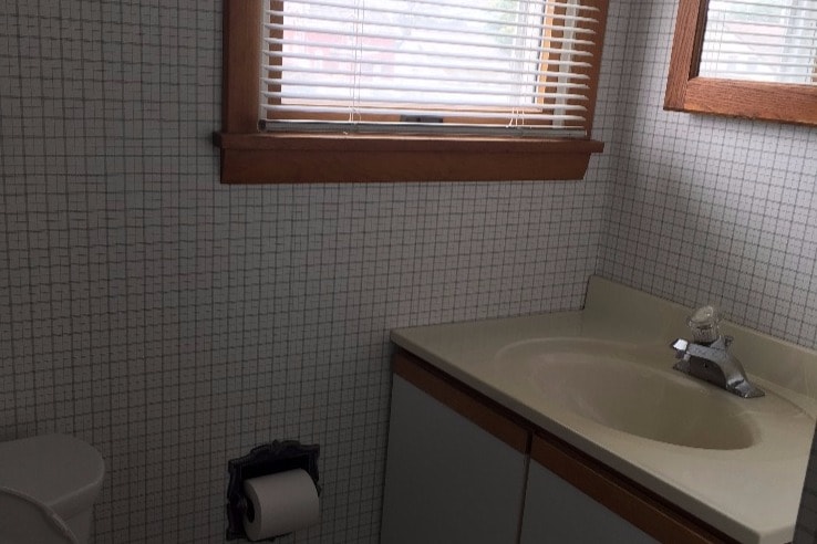 Bathroom - 303 Washington St
