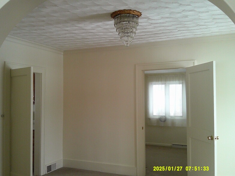 Building Photo - 1401 N Madison St