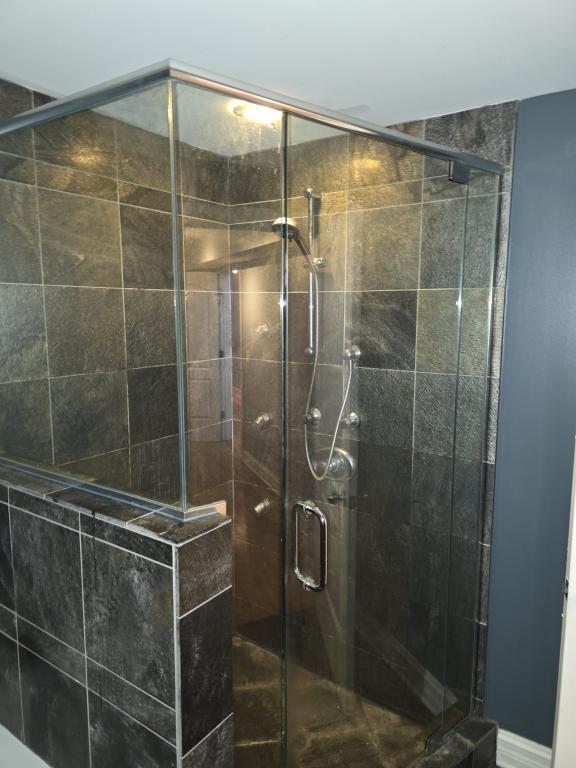 Building Photo - 4824 S King Dr