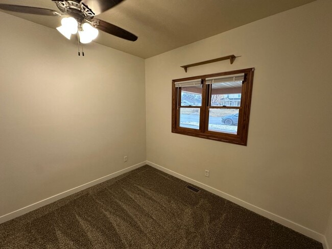 Building Photo - Newly Renovated 2 Bed House in Rock Valley...