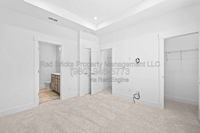 Building Photo - 5017 Sovereignty Ct