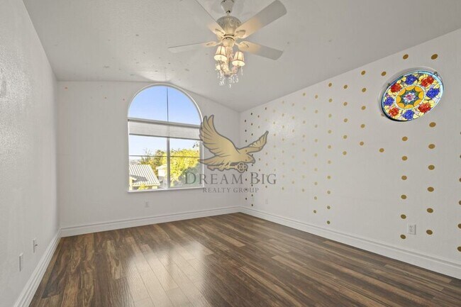 Building Photo - 9513 Cloudcroft Ave