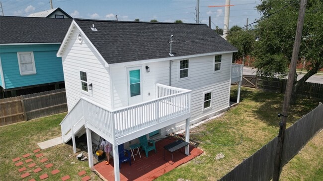 Building Photo - 6201 Heards Ln