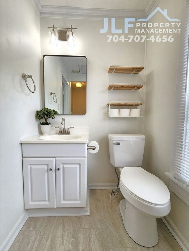Building Photo - COMING SOON- Remodeled 2 Bed/1 Bath Home in Peaceful Salisbury!