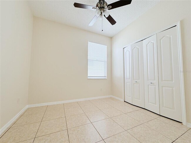 Building Photo - 4932 Bellthorn Dr