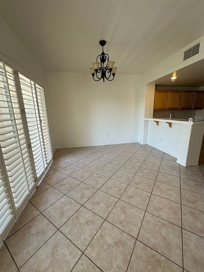 Building Photo - MUST SEE 2 BEDROOM CONDO IN SUMMERLIN!