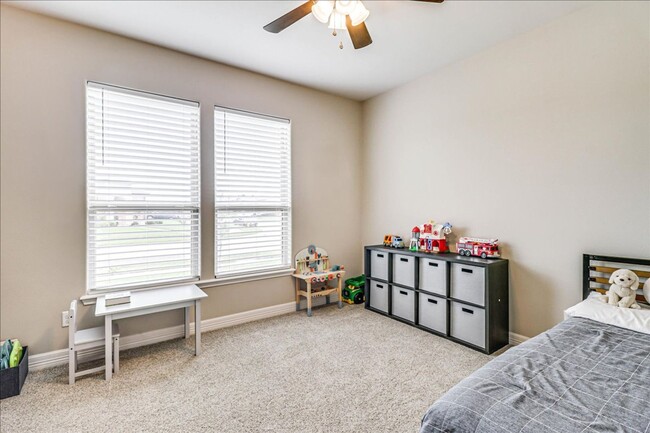 Building Photo - 7617 Diamond Dr.