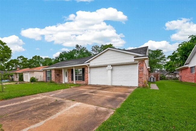 Building Photo - 16219 Rill Ln