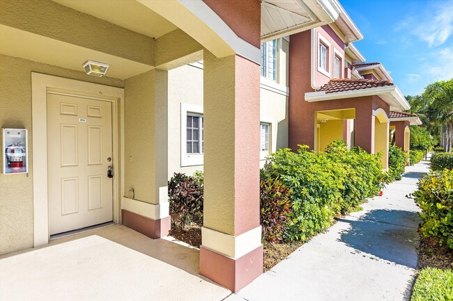 Building Photo - 9420 Ivy Brook Run