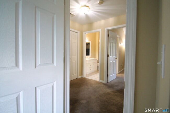 Building Photo - 8005 Heartwood Ln