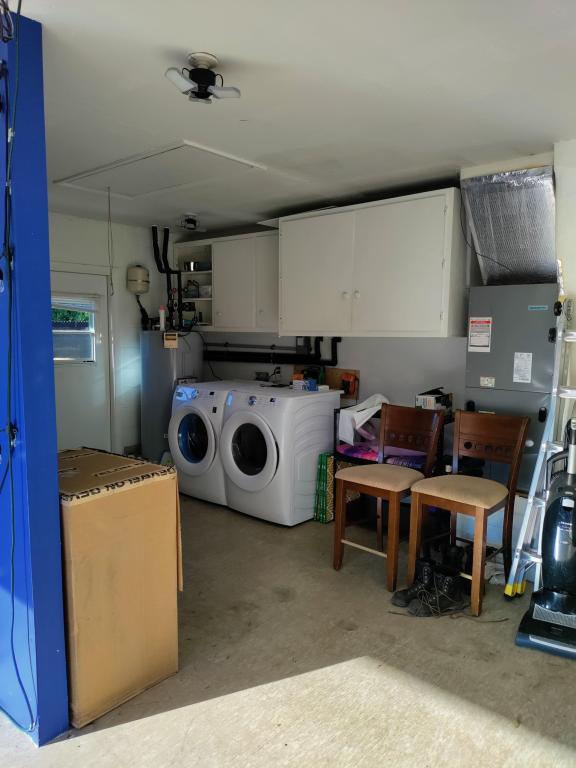 Building Photo - 4 Blaine Ct