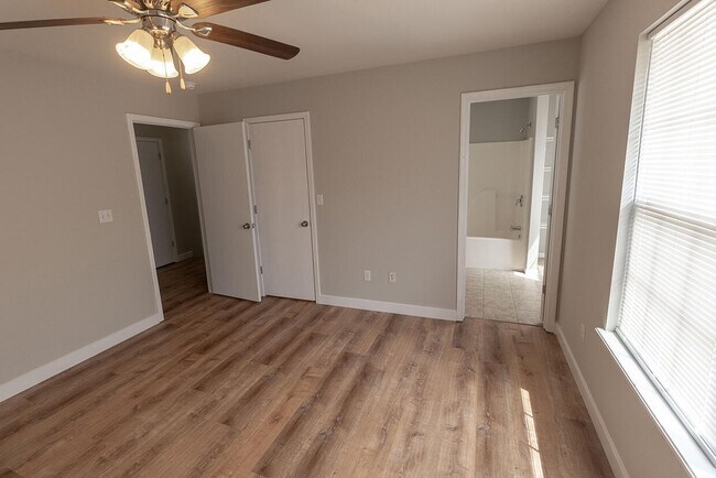 Building Photo - 1633 Citadel Dr