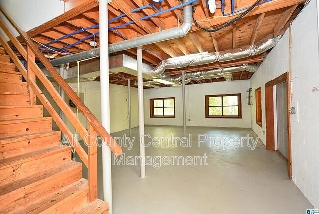 Building Photo - 8516 Marsh Mountain Rd