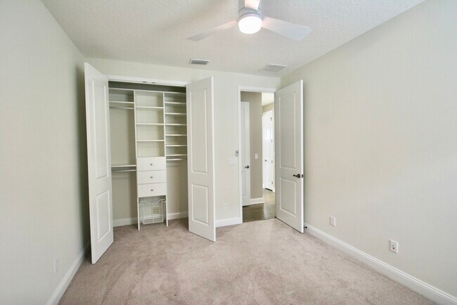 Building Photo - 60 Pienza Ave