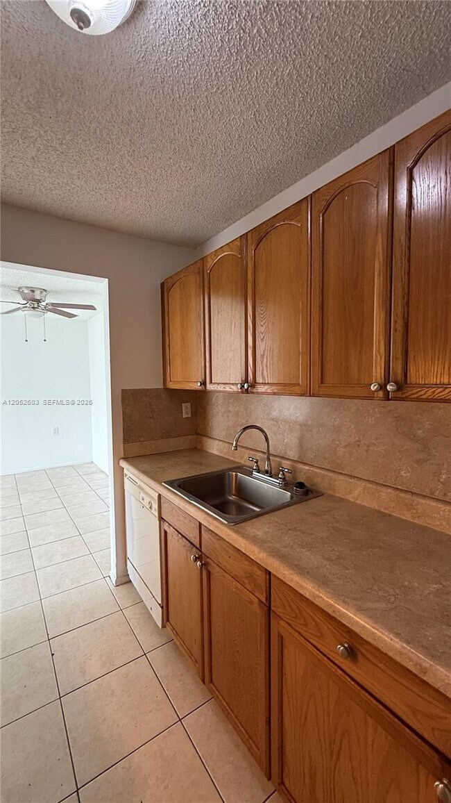 Building Photo - 1163 Lake Terry Dr