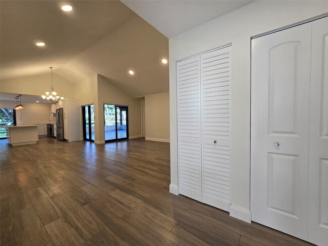 Building Photo - 2177 Montpeliar