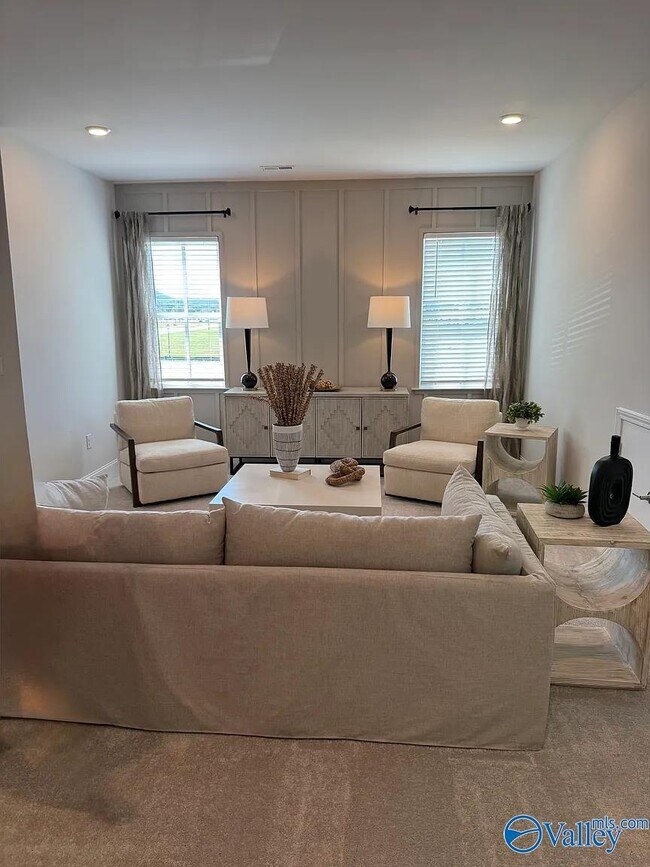 Building Photo - 116 Pralina Wy