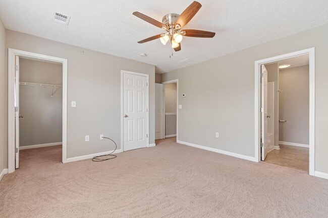 Building Photo - 1020 Somerset Springs Dr