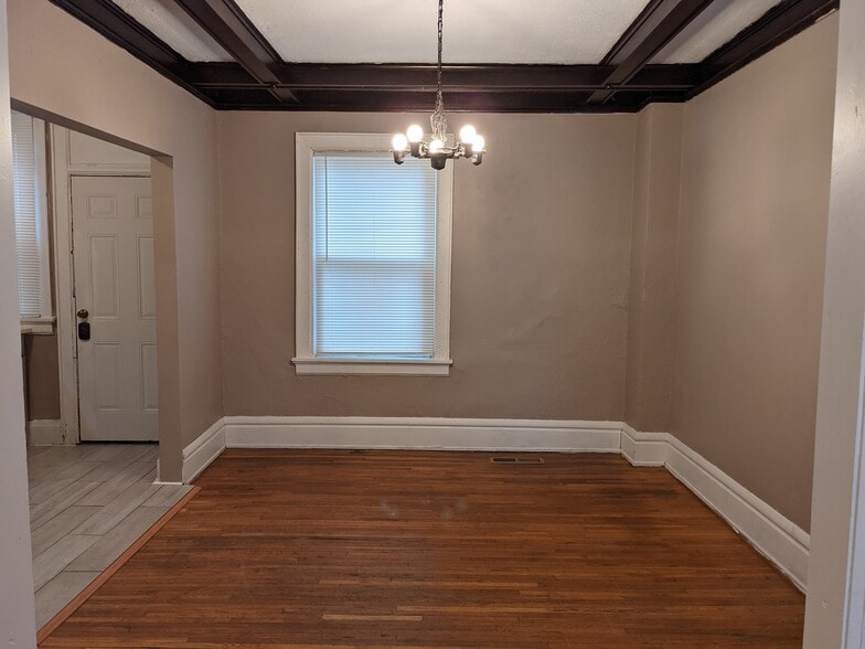 Building Photo - 29 W Blake Ave