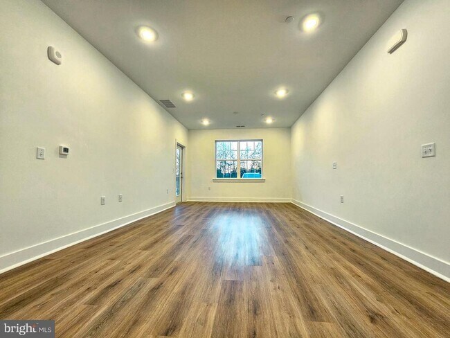 Building Photo - 2107 Prince Hall Dr
