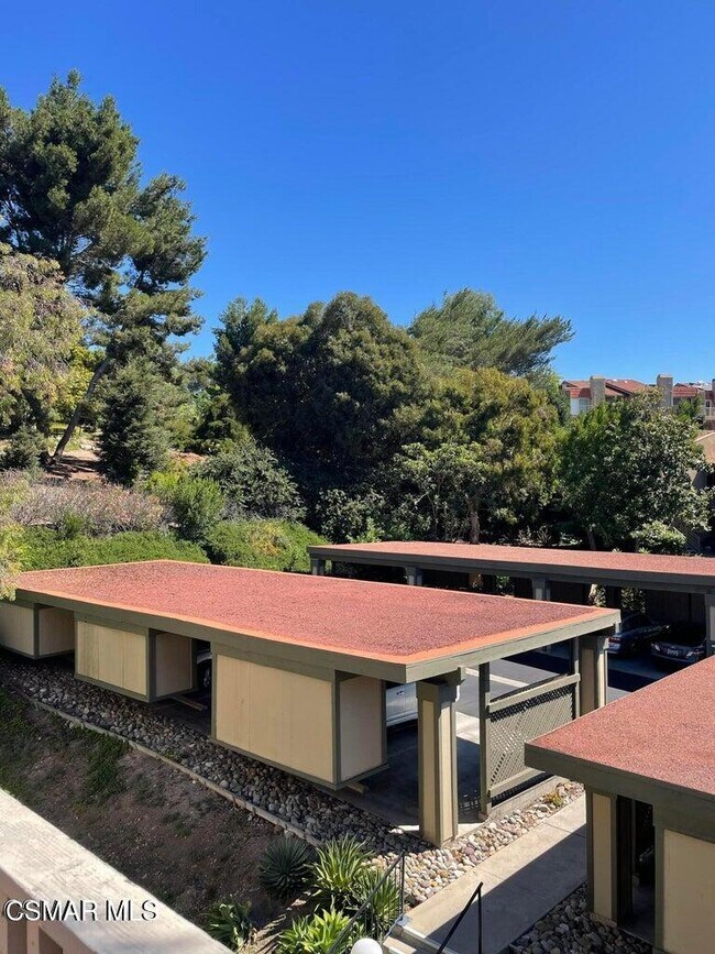 Building Photo - 286 Oak Leaf Dr