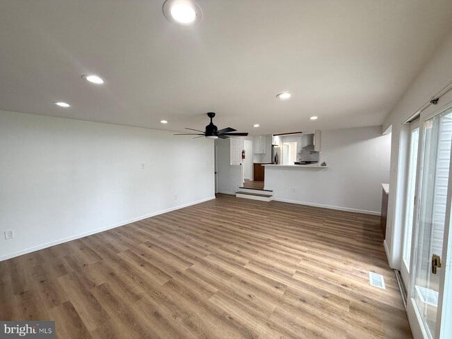 Building Photo - 7 Orchid Ln