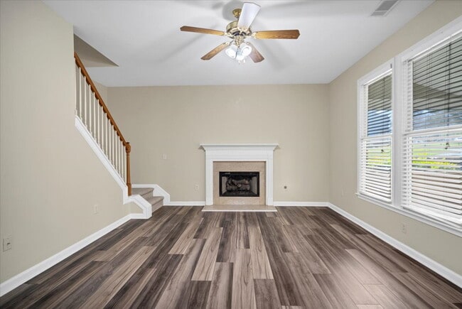 Building Photo - Move into this home and share in its appreciation with Acre.  See more at www dot acrehomes dot com