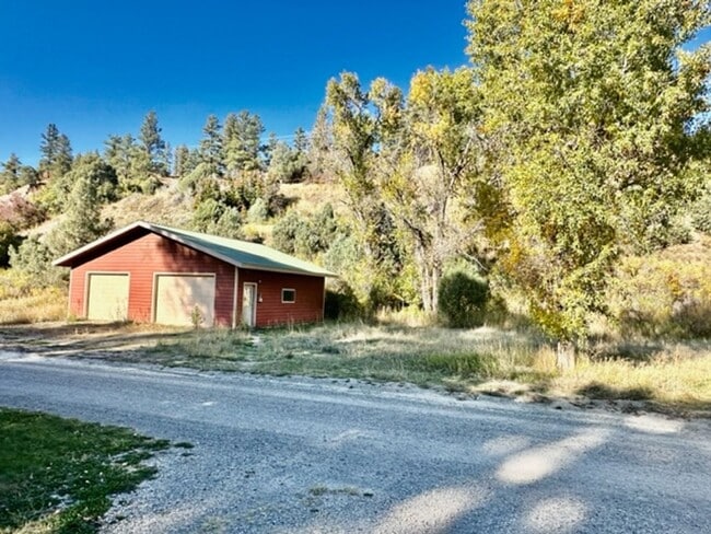 Building Photo - 2 Bed / 2 Bath Home on the River | $2,400/month
