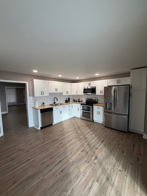 Building Photo - 1019 Howertown Rd