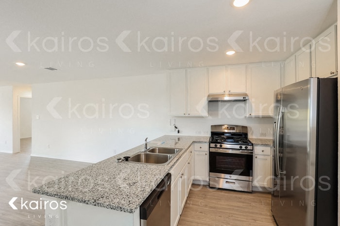 Building Photo - 13827 Weir Pl