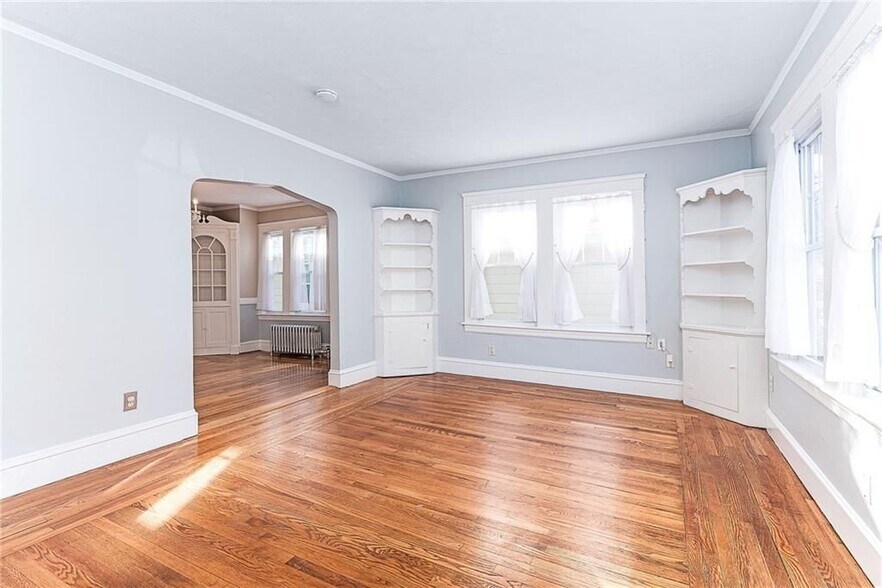 Building Photo - 30 Taft Ave