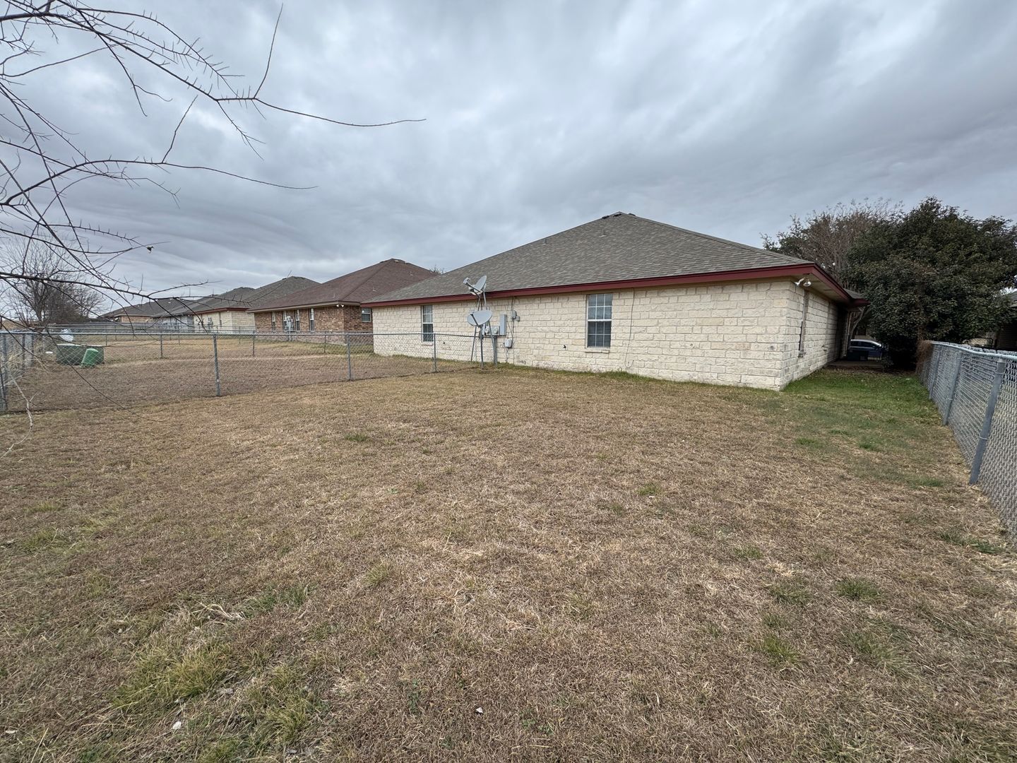 Building Photo - 4802 John David Dr