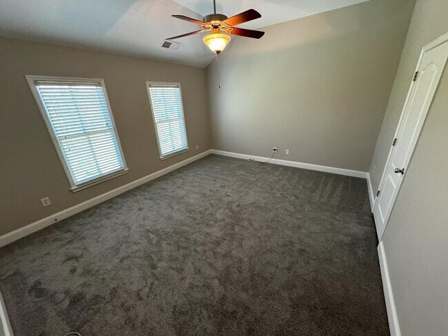 Building Photo - 3329 Twinrose Pl