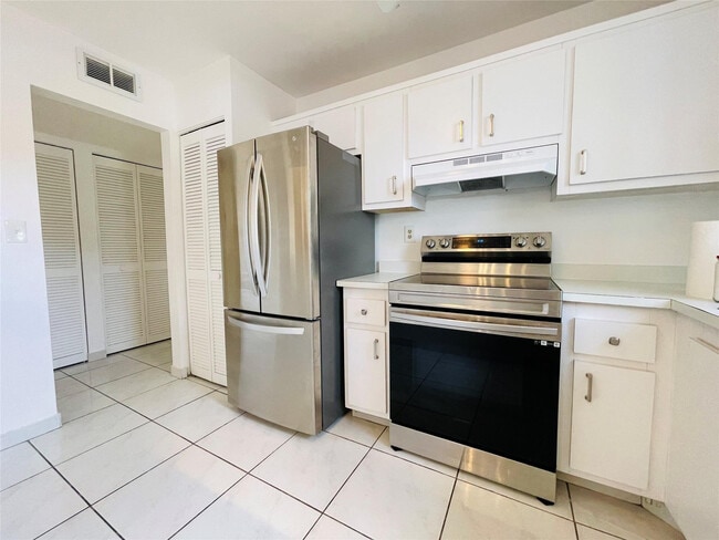 Building Photo - 4155 NW 90th Ave