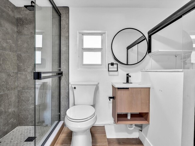 Building Photo - 6661 Meade St