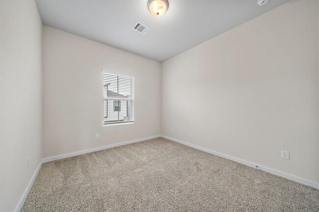 Building Photo - 3116 Moontide Ln